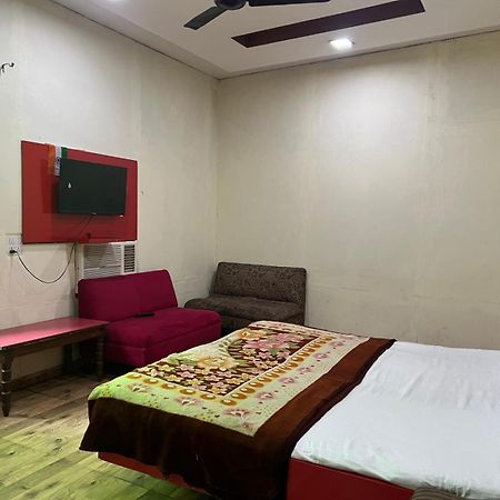 Hotel Skylark Αμριτσάρ Εξωτερικό φωτογραφία