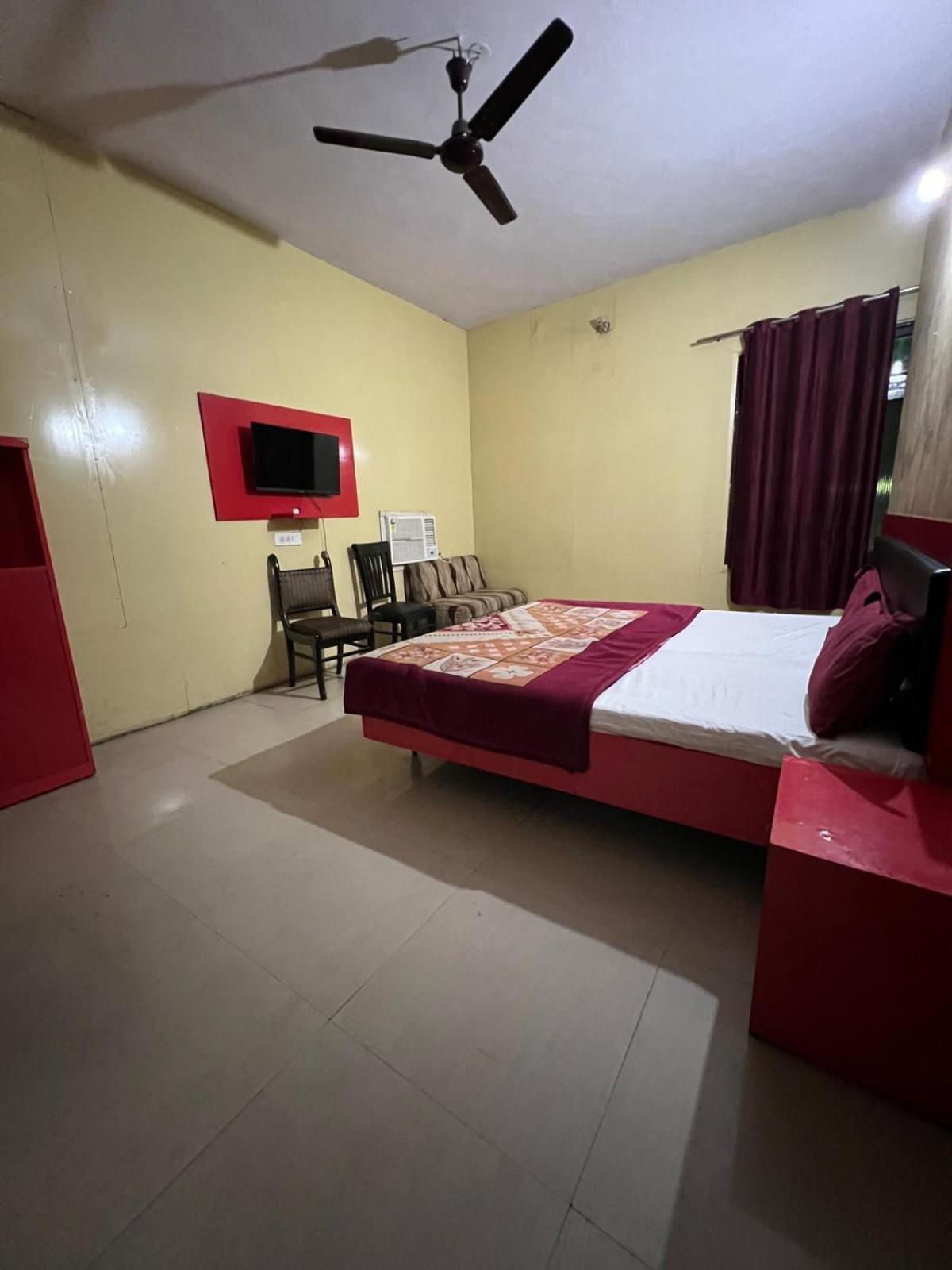 Hotel Skylark Αμριτσάρ Εξωτερικό φωτογραφία